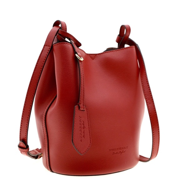 Burberry Lorne Bucket Bag Crossbody House Check Red New - Picture 1 of 6